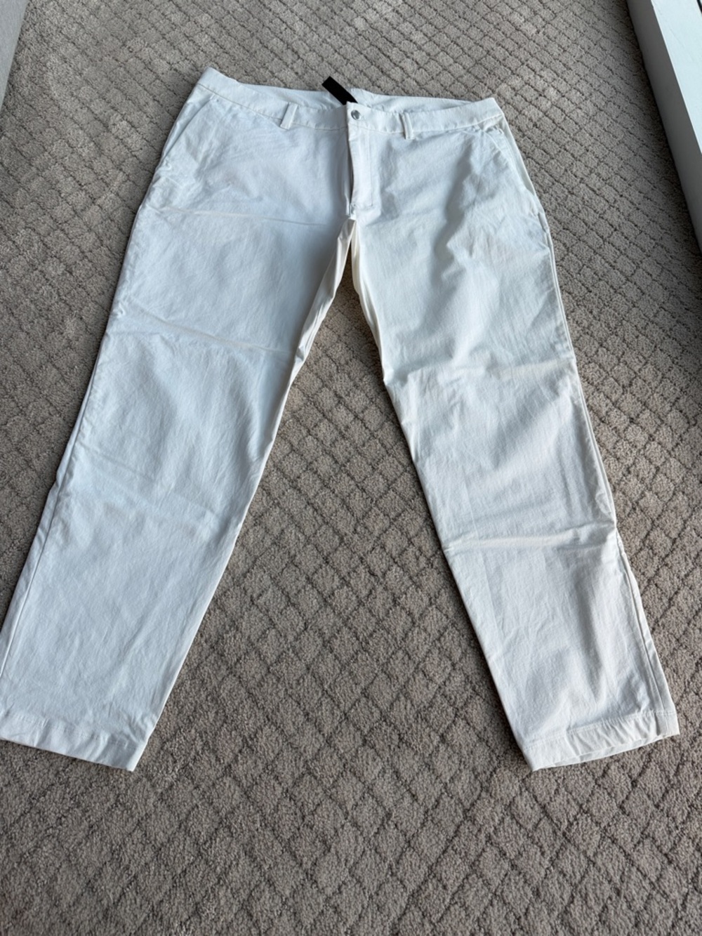 Lululemon ABC Slim-Fit Trouser 40x32L
Stretch Cotton VersaTwill